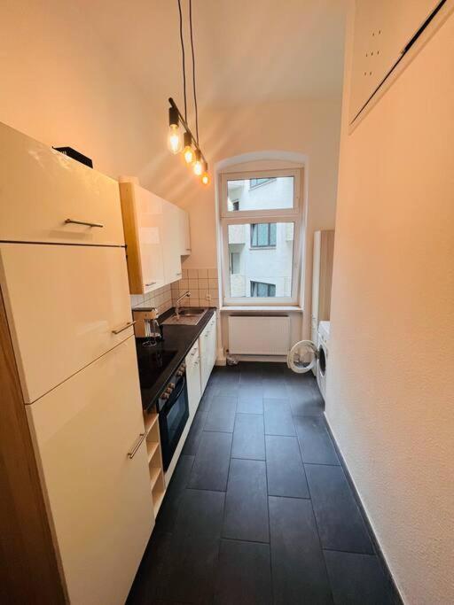 Kuenstlerisches Apartment Karlsruhe Bagian luar foto