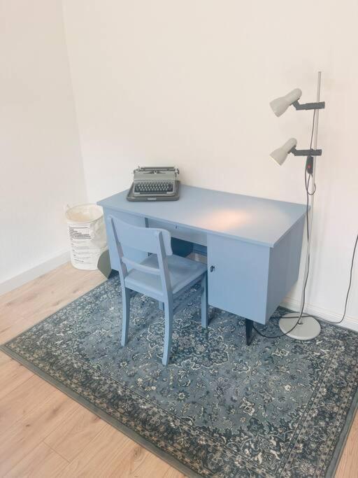 Kuenstlerisches Apartment Karlsruhe Bagian luar foto